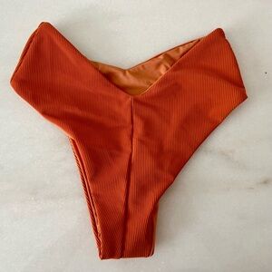 New without tags Skatie ribbed bikini bottom in burnt orange Small